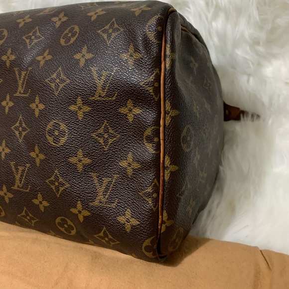 πS O L D π*** SPEEDY 40 *** - Picture 13 of 16